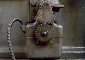 丈夫な防火水槽を設置して災害に備える